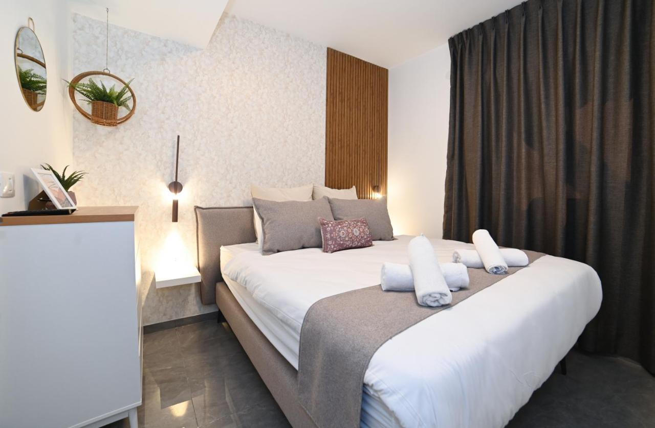Yalarent C Kinneret Hotel Apartments Migdal Exteriör bild