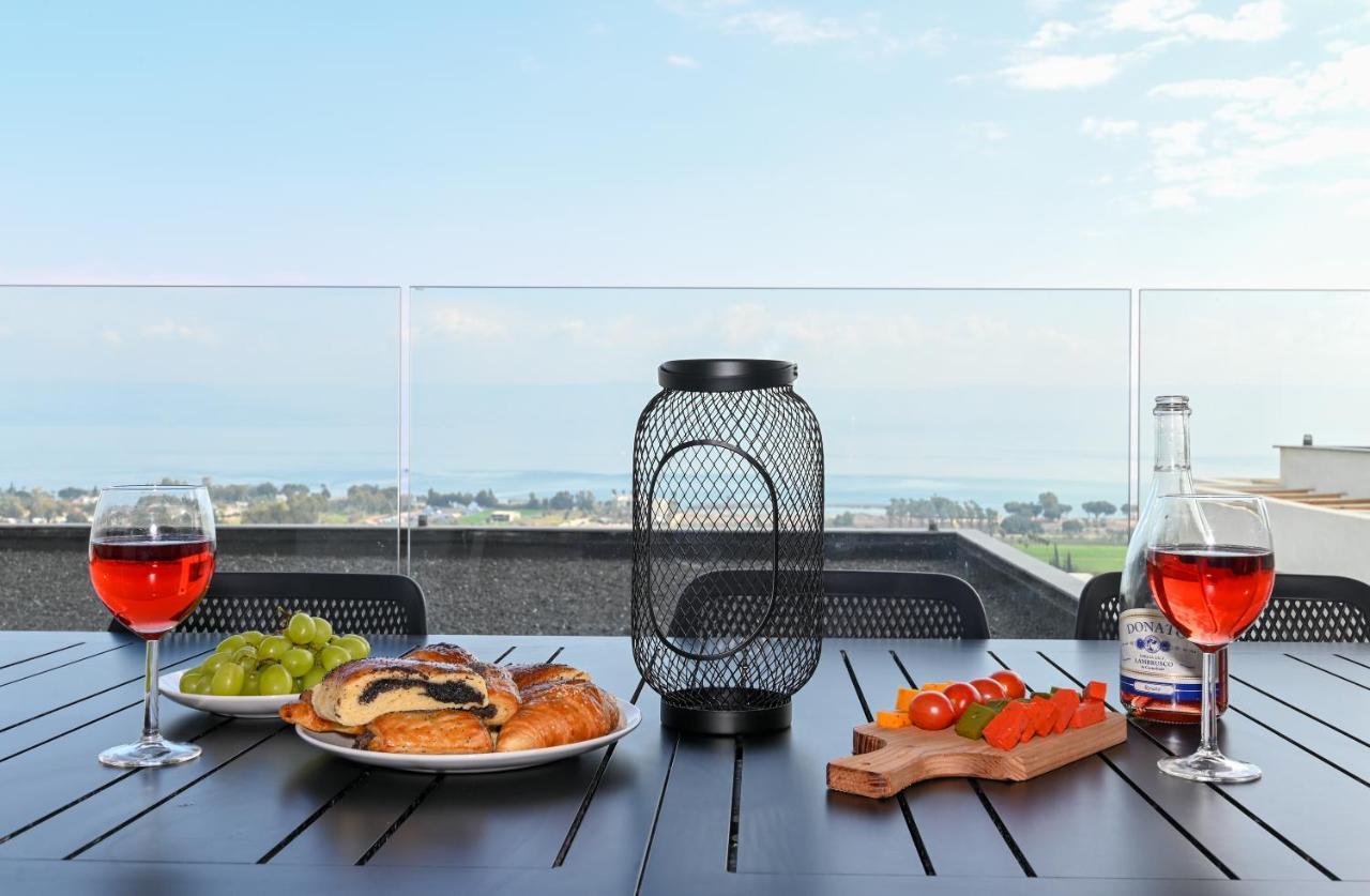 Yalarent C Kinneret Hotel Apartments Migdal Exteriör bild