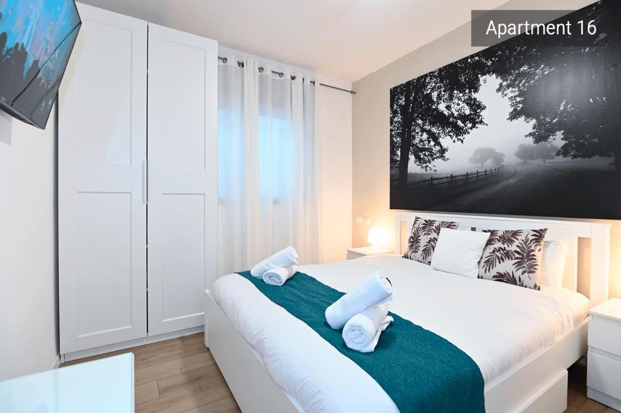 Yalarent C Kinneret Hotel Apartments Migdal Exteriör bild