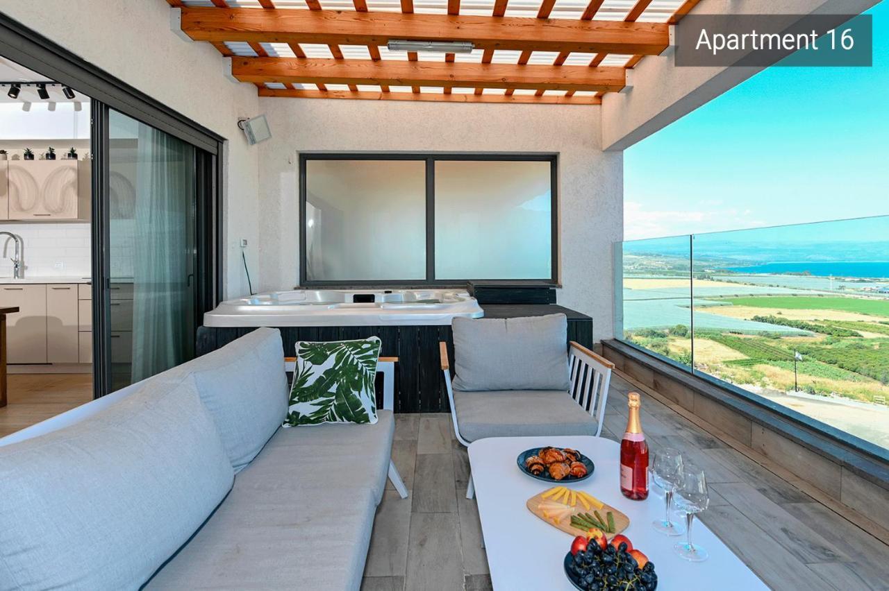 Yalarent C Kinneret Hotel Apartments Migdal Exteriör bild