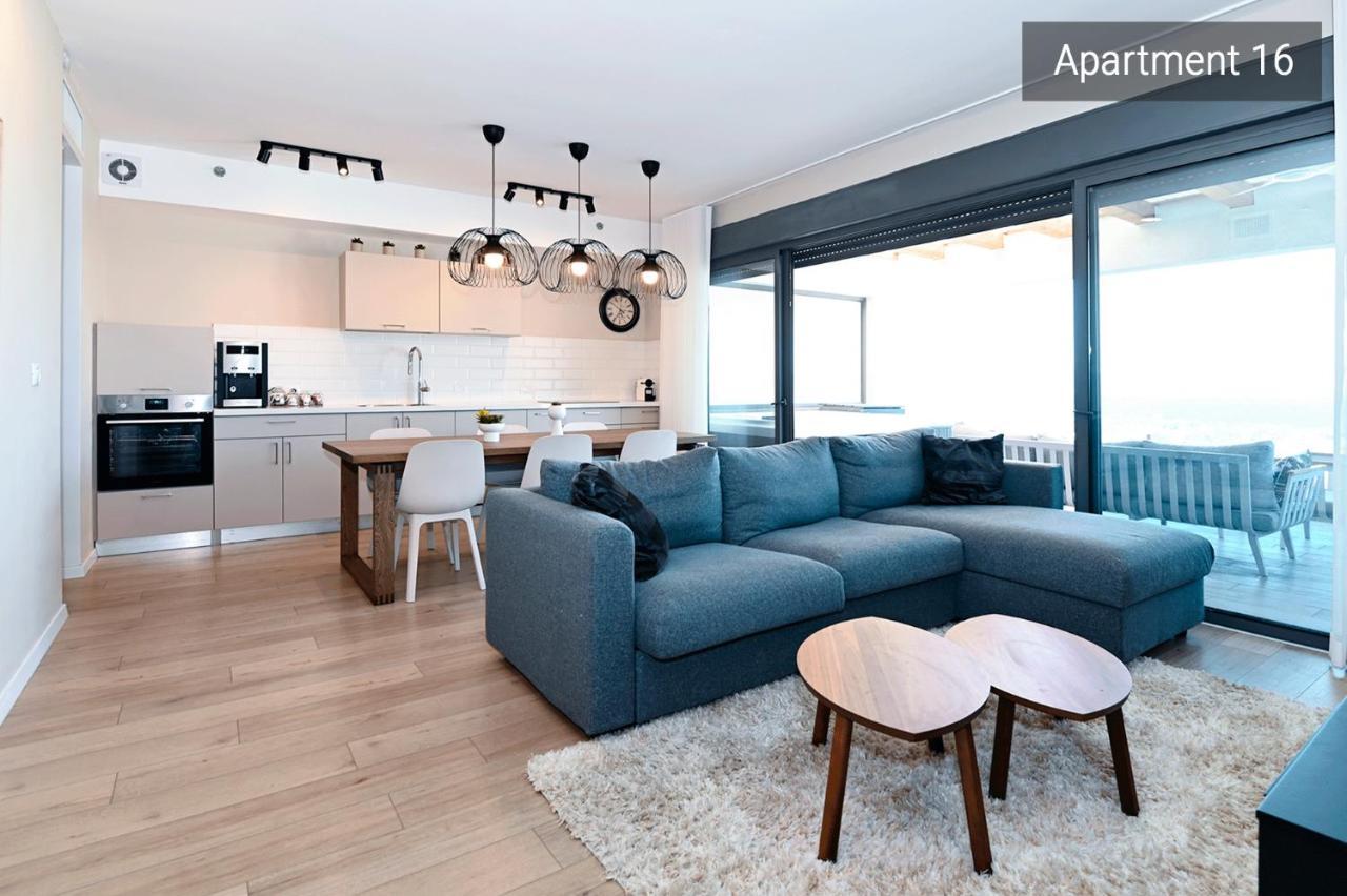 Yalarent C Kinneret Hotel Apartments Migdal Exteriör bild
